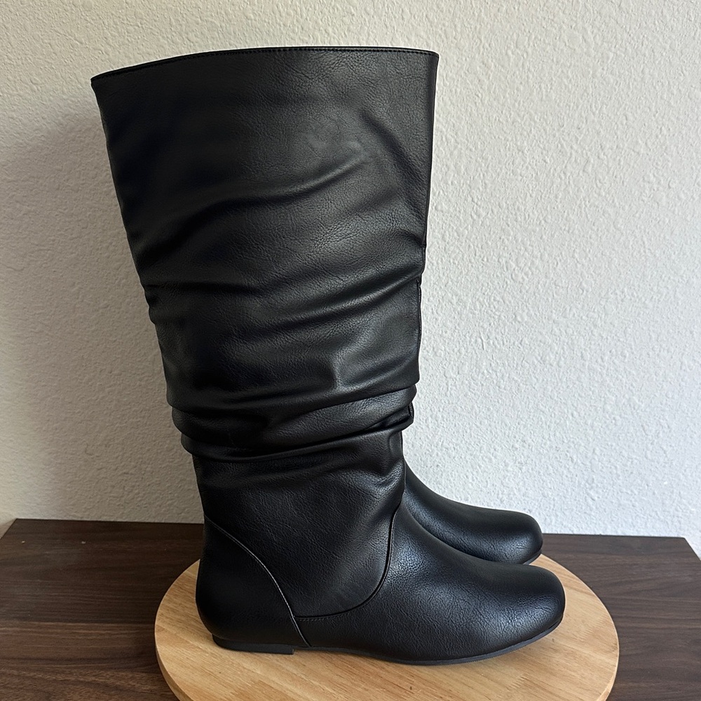 Journee Collection Womens Jayne-Wdwc Wide Calf Flat Heel Slouch Boots